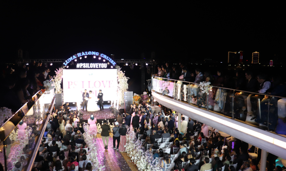 Indian billionaire holds wedding in Ha Long