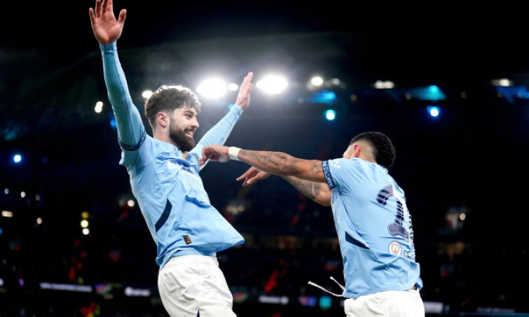 Man City lách qua cửa hẹp ở Champions League