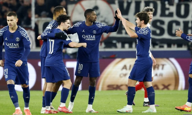 PSG vào vòng knock-out Champions League