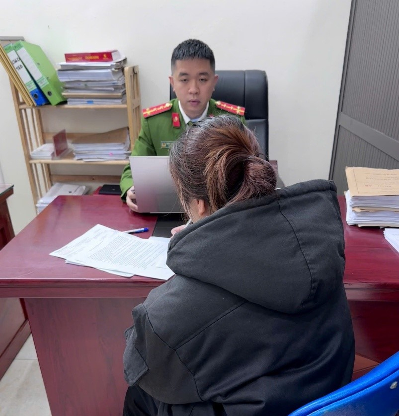 Chị L.P.D tới phòng Cảnh sát Hình sự (Công an tỉnh) trình báo: Tham gia ứng tuyển trực tuyến bị lừa đảo hơn 600 triệu đồng.