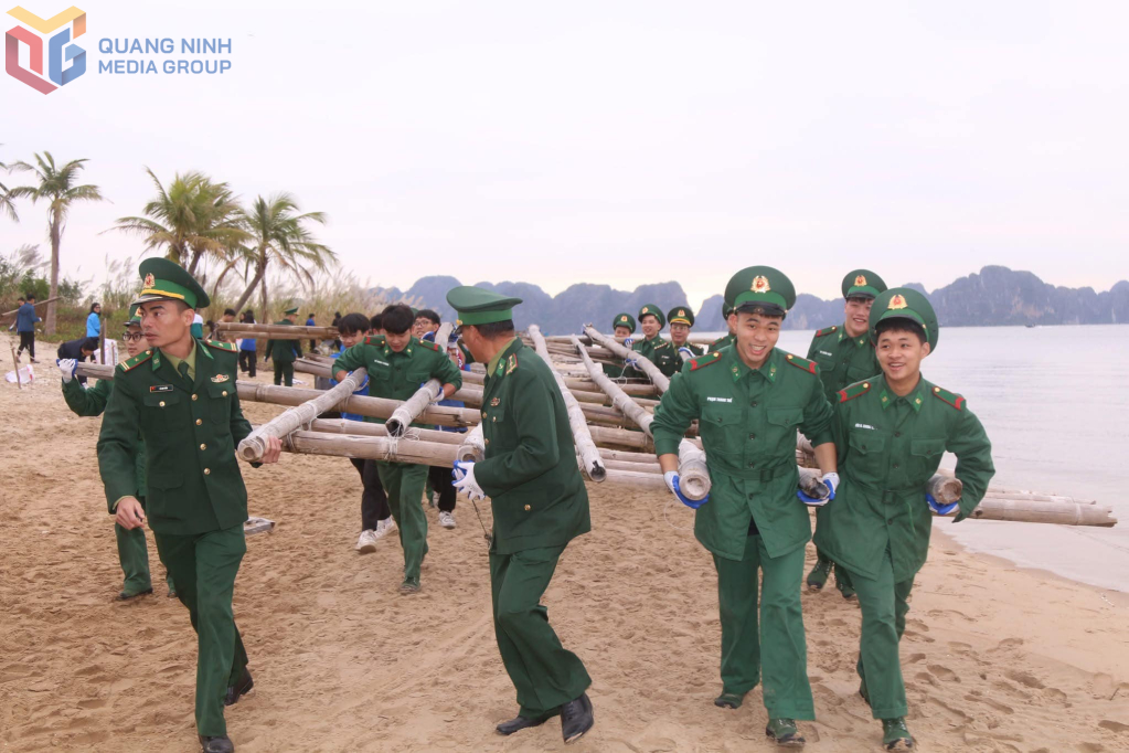 chiến dịch “Hãy làm sạch biển” - Hướng về Di sản vịnh Hạ Long anh là Di sản thiên nhiên thế giới lần thứ nhất (17/12/1994-17/12/2024).