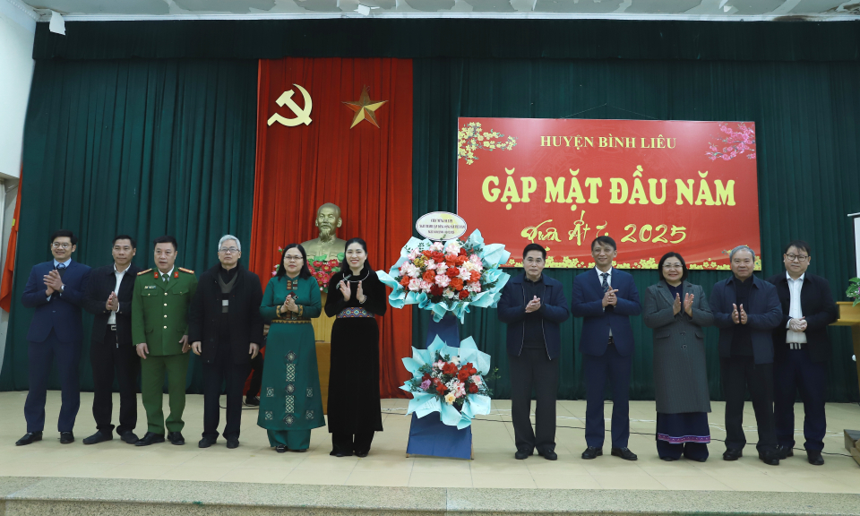 Bình Liêu: Gặp mặt đầu Xuân Tết Nguyên đán Ất Tỵ