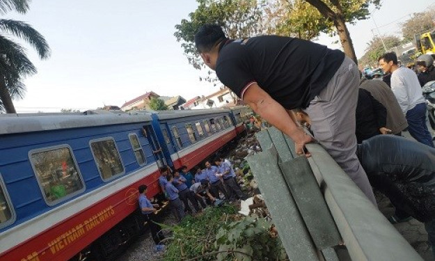 Va chạm với tàu hỏa, người đi xe máy tử vong