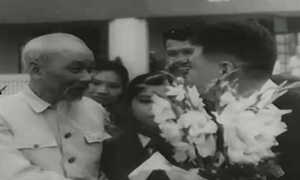 60 năm ngày Bác Hồ về ăn Tết với Quảng Ninh
