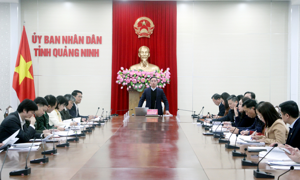 UBND tỉnh nghe, cho ý kiến về nhiều nội dung quan trọng