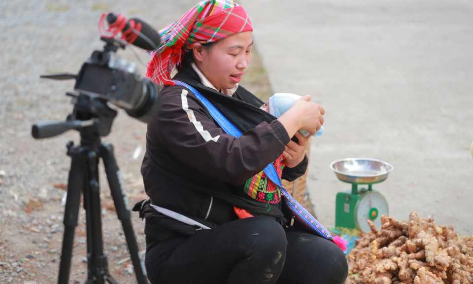 Rural mountain market turns into YouTube hotspot