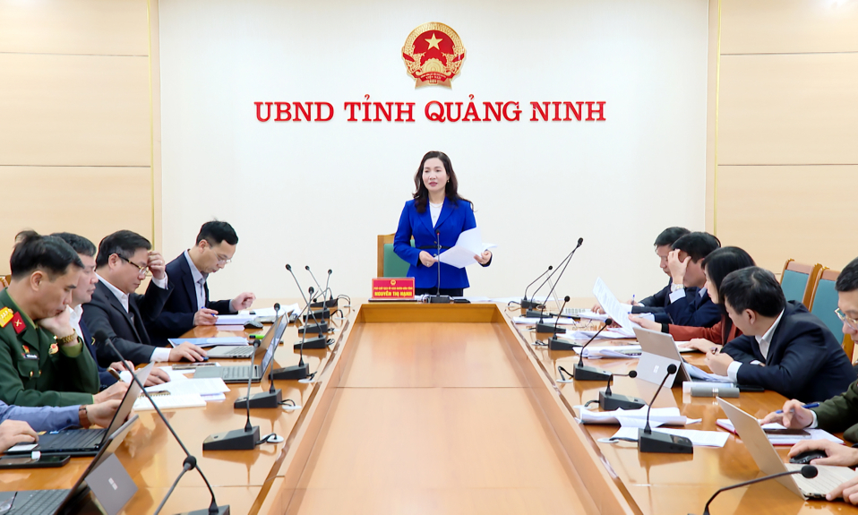 Để "theo kịp, tiến cùng và vượt lên" với ngành công nghiệp bán dẫn