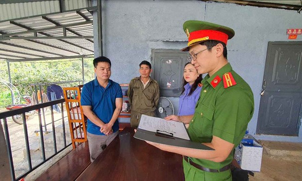 Hai vợ chồng dụ người dân tu tập, lừa đảo gần 100 tỉ đồng