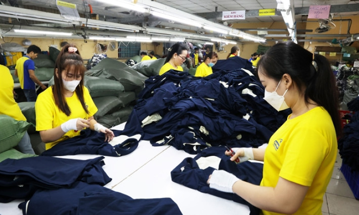 Việt Nam prepares for regional minimum wage increase to improve workers' livelihoods