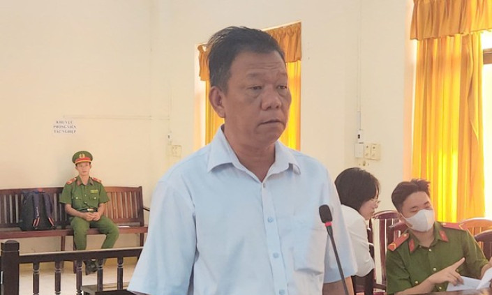 Chiếm đoạt tiền của gia đình bị can, cựu phó viện trưởng viện kiểm sát lĩnh án