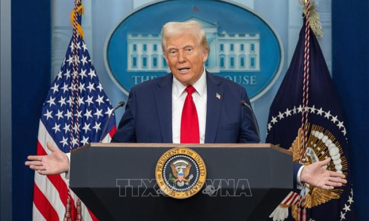 Tổng thống Trump tuyên bố ngừng viện trợ quân sự cho Kiev