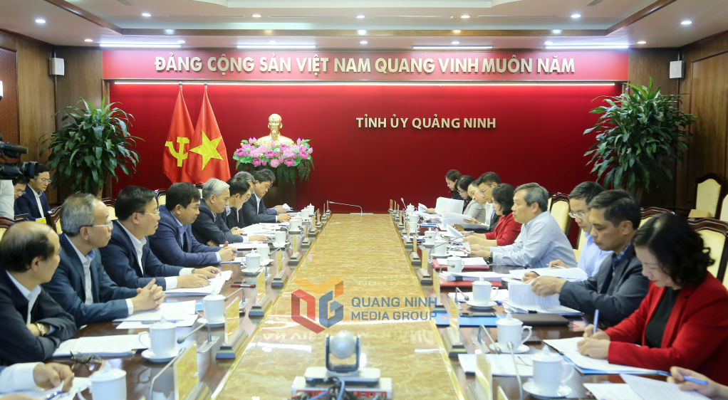 Thường trực Tỉnh ủy làm việc với Thường trực Đảng ủy Tập đoàn Công nghiệp Than & Khoáng sản Việt Nam.