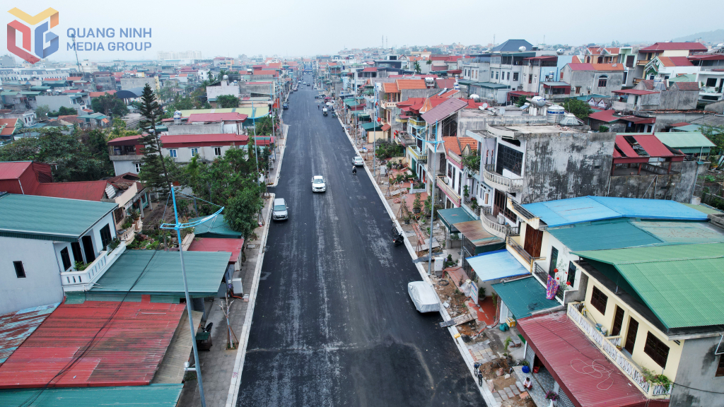 Dự án chỉnh trang tuyến phố Thanh Sơn đoạn từ ngã 7 đường Trần Hưng Đạo đến đường Tuệ Tĩnh thành phố Uông Bí, công trình chuyển tiếp đang được thành phố gấp rút hoàn thiện