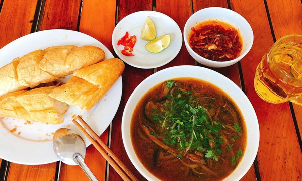 Nghệ An Province’s eel dish is famous nationwide