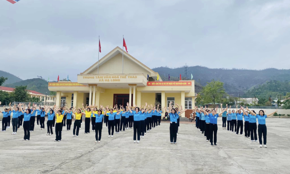 Phụ nữ Quảng Ninh khẳng định vai trò trong thời đại mới