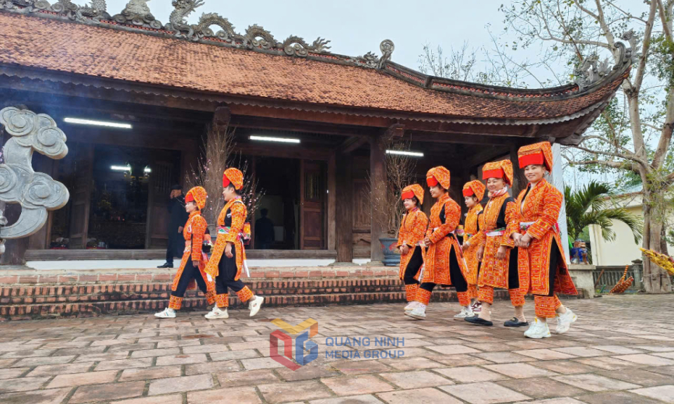 Ba Che promotes eco-tourism to preserve culture