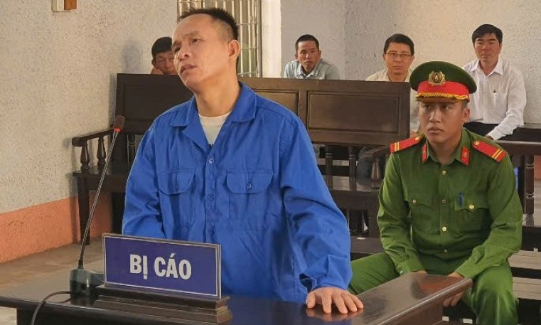 Đoạt mạng em họ U40 vì bị từ chối tình cảm