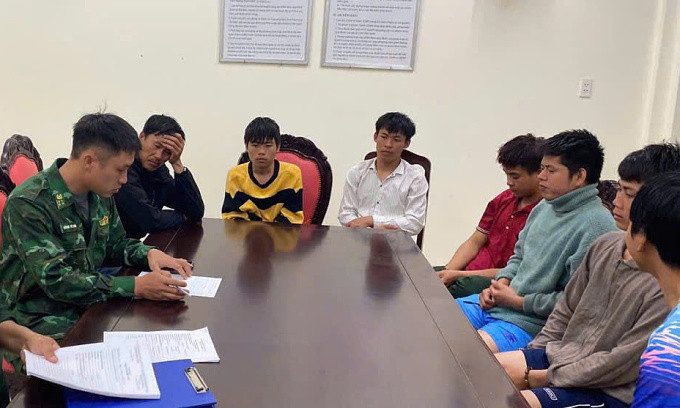 Ba tàu gặp nạn giữa sóng lớn trên biển Quảng Ngãi 