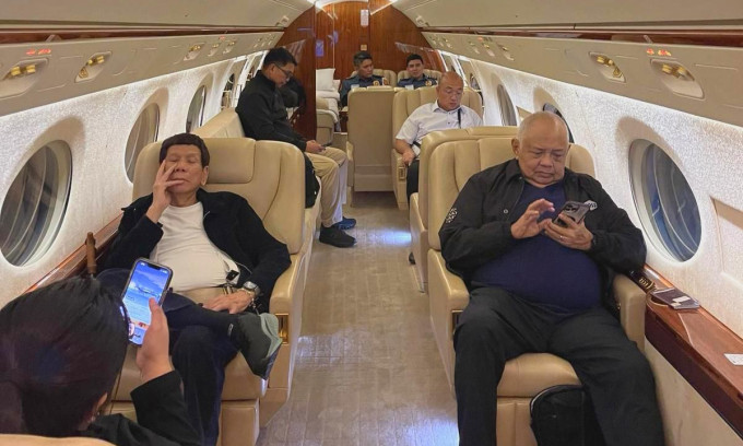 Cựu tổng thống Duterte bị đưa đến The Hague