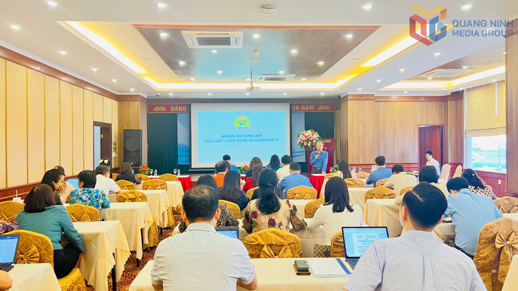 Quang cảnh buổi tập huấn.