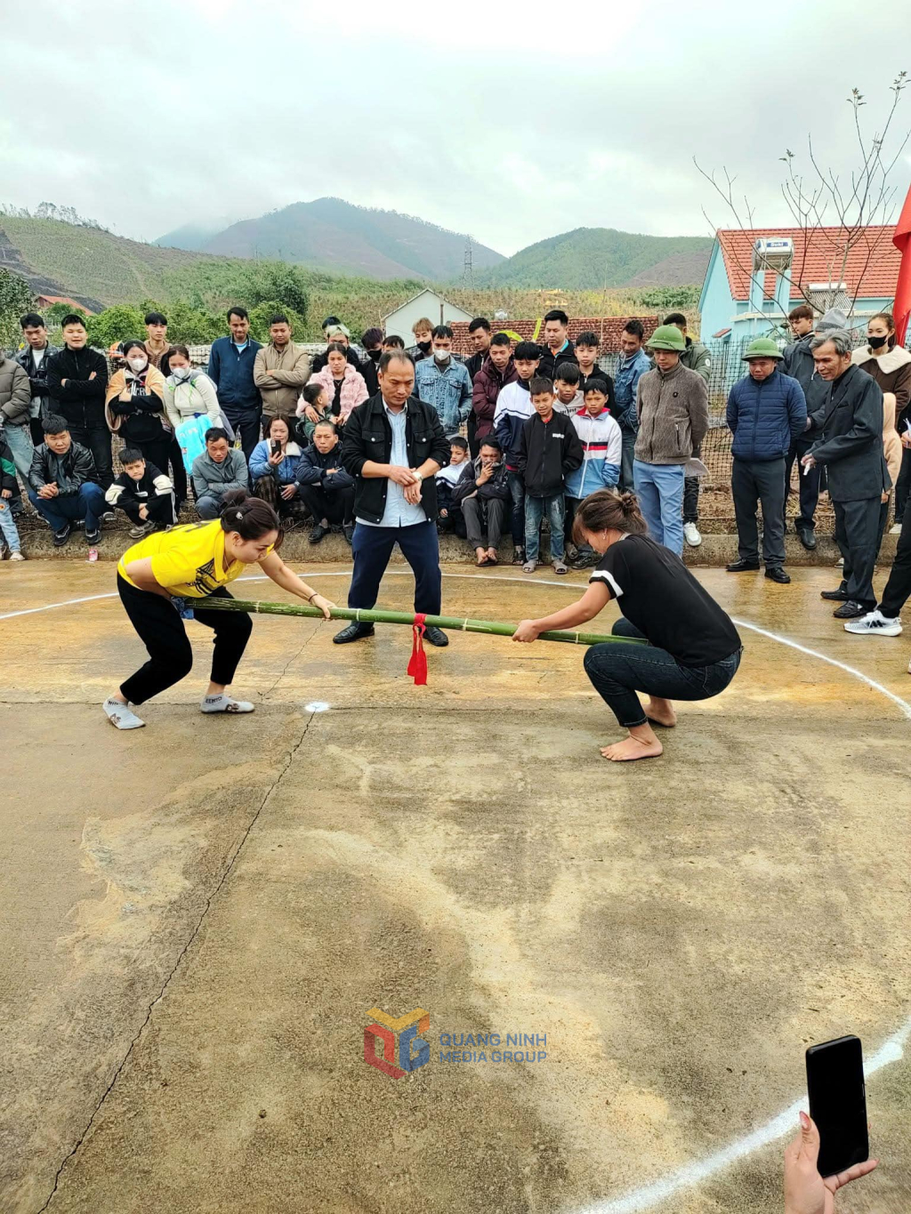 xã Điền Xá tổ chức ngày hội Văn hoá các dân tộc thiểu số mừng Xuân Ất tỵ và chào mừng kỷ niệm 95 năm ngày thành lập Đảng Cộng sản Việt Nam (03/02/1930-03/02/2025). Ảnh: UBND xã Điền Xá
