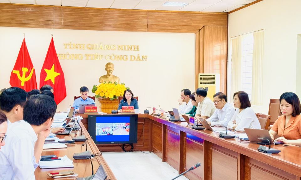 Các đồng chí lãnh đạo tỉnh tiếp công dân định kỳ
