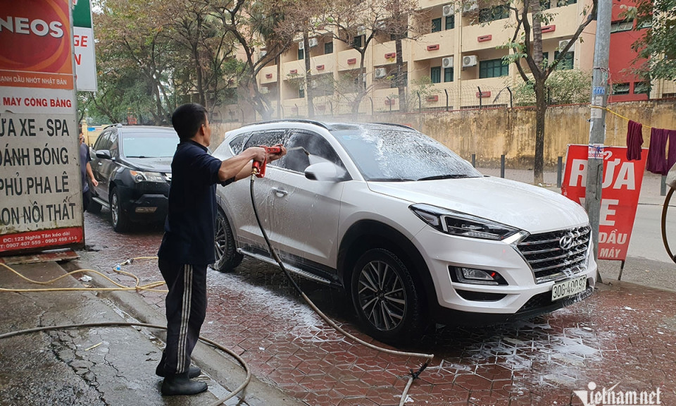 Những bí quyết giúp lớp sơn xe ô tô luôn bền màu như mới
