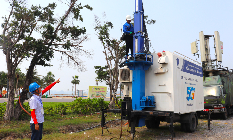 Đảm bảo điều kiện điện, viễn thông cho chương trình Carnaval Hạ Long 2025