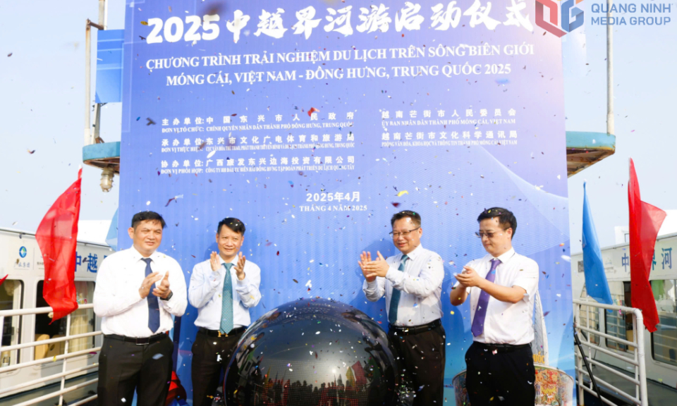 Khởi động chương trình trải nghiệm du lịch trên sông biên giới Việt - Trung