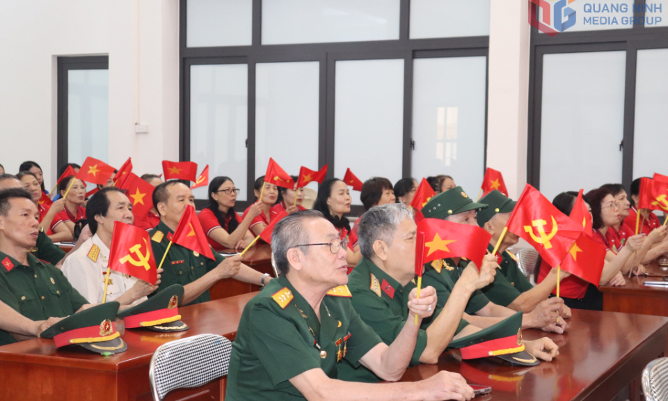 Âm vang Ngày thống nhất trên đất mỏ Quảng Ninh