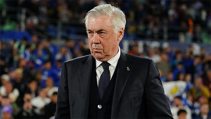 HLV Ancelotti đau đầu với cuộc khủng hoảng ở hàng thủ