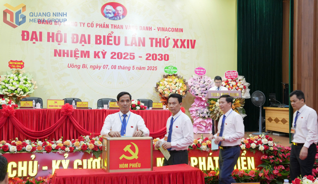 Đại hội tiến hành bầu Ban Chấp hành Đảng bộ Công ty CP Than Vàng Danh, nhiệm kỳ 2025-2030.