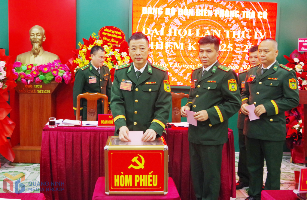 Đại hội bỏ phiếu bầu Ban chấp hành Đảng bộ nhiệm kỳ 2025–2030 gồm 07 đồng chí
