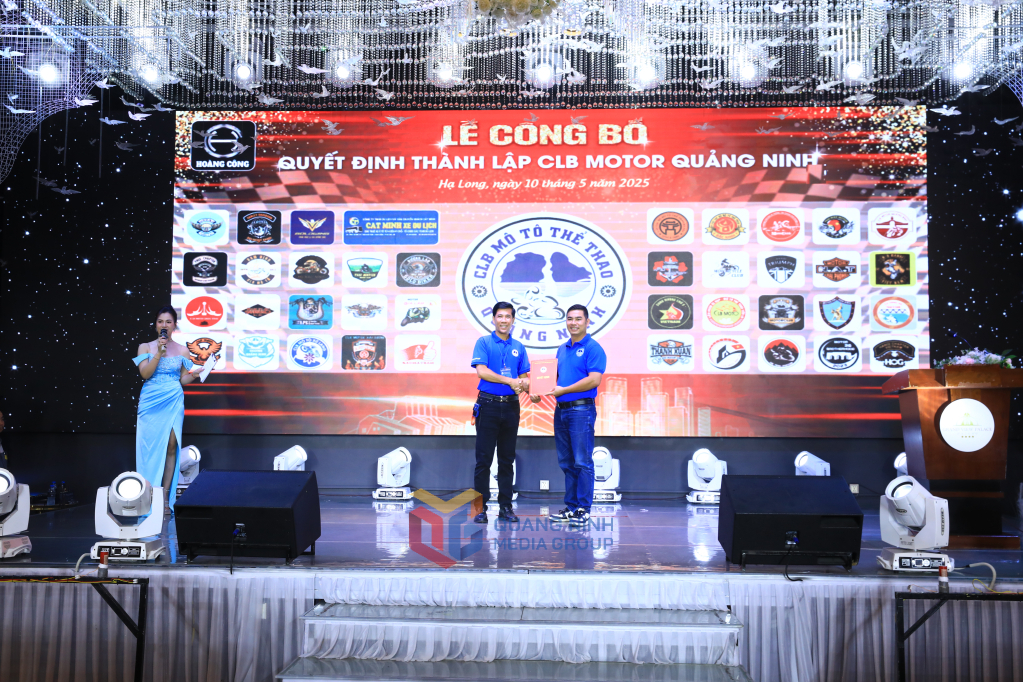 Liên đoàn Mô tô, xe đạp Quảng Ninh trao quyết định thành lập CLB Mô tô Quảng Ninh