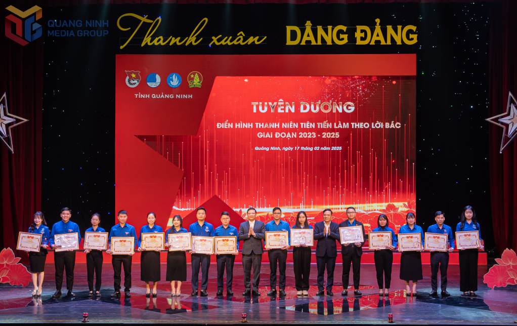 Tỉnh Đoàn tổ chức tuyên dương điển hình thanh niên tiên tiến làm theo lời Bác giai đoạn 2023-2025.