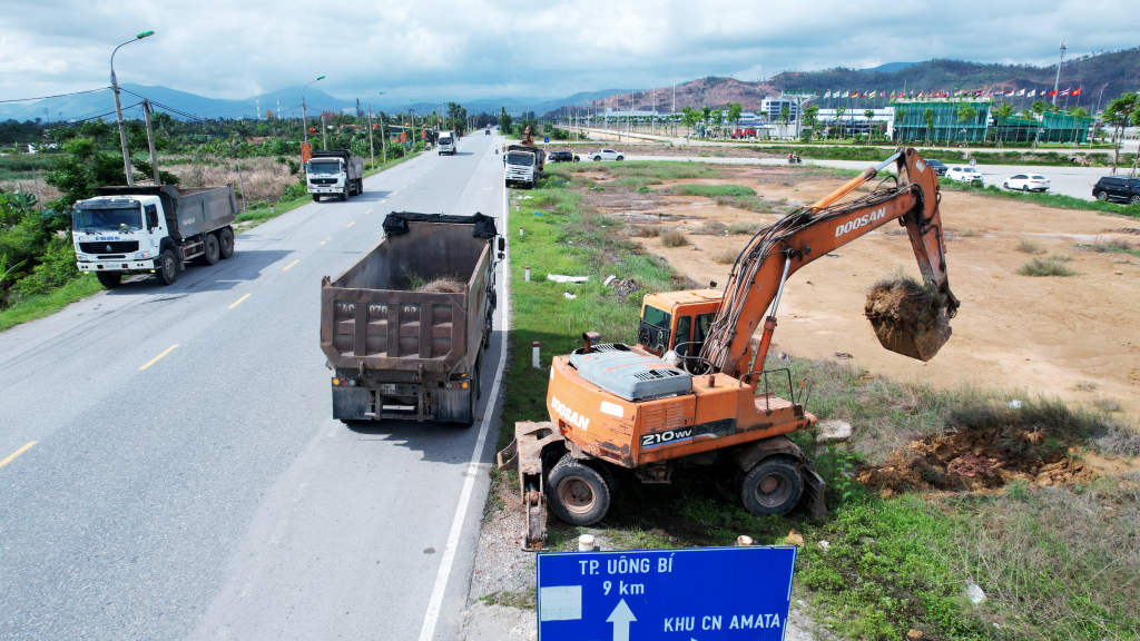 Liên danh đơn vị nhà thầu thi công 