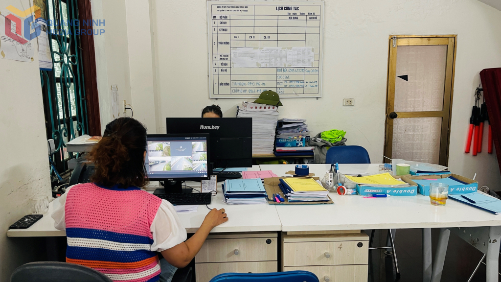 Cùng với việc tuần đường, ban quản lý điều hành các tuyến cao tốc của tỉnh cũng liên tục giám sát hoạt động lưu thông thông qua hệ thống camera giao thông.