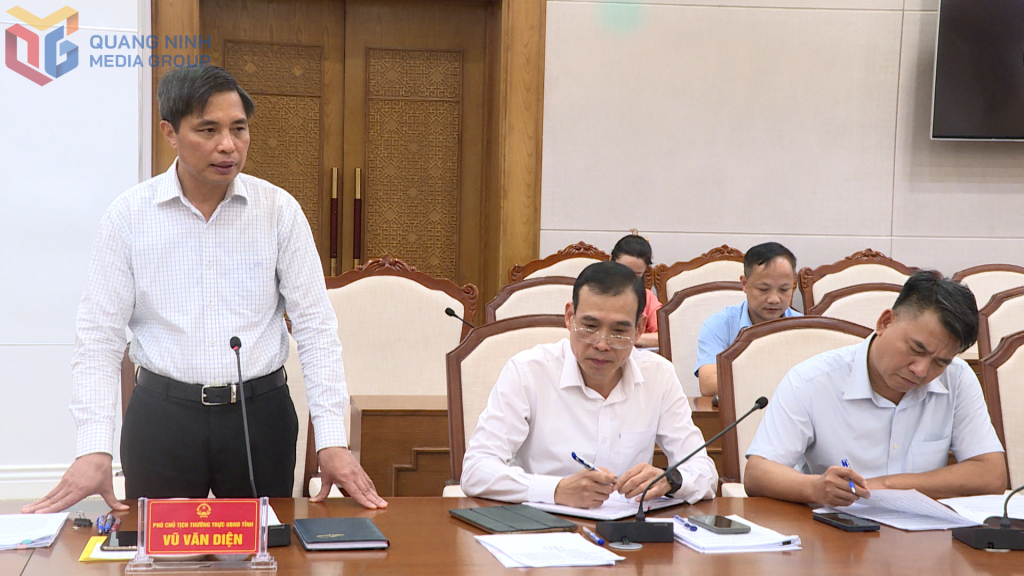 Quang cảnh buổi đối thoại giải quyết khiếu nại công dân Cẩm Sơn, Cẩm Phả