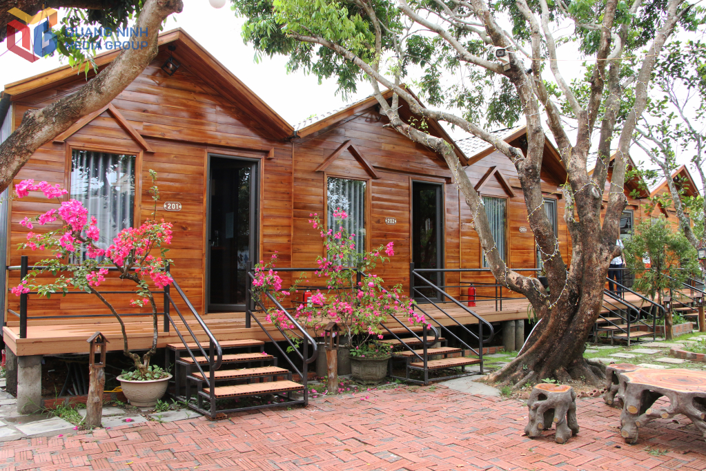 Homestay phong cách nhà gỗ thân thiện được nhiều du khách lựa chọn khi đến Cô Tô.