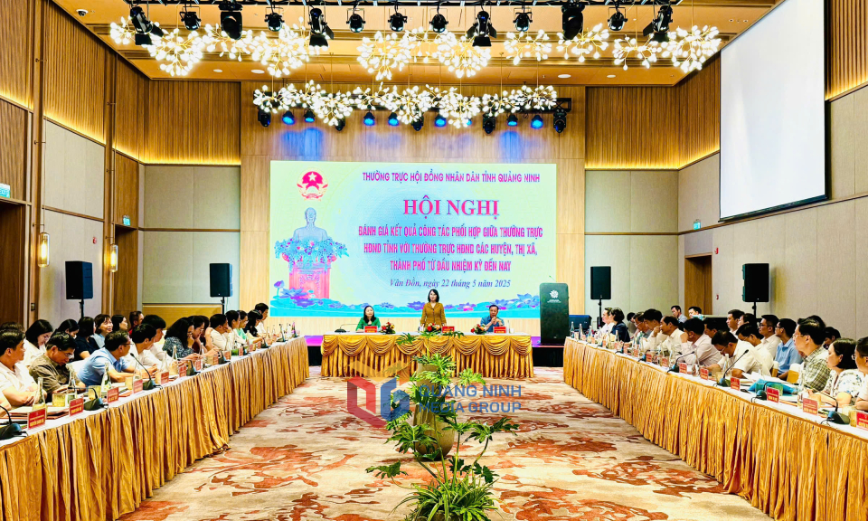 Đồng chí Trịnh Thị Minh Thanh, Phó Bí thư Thường trực Tỉnh ủy, Chủ tịch HĐND tỉnh, chủ trì hội nghị.