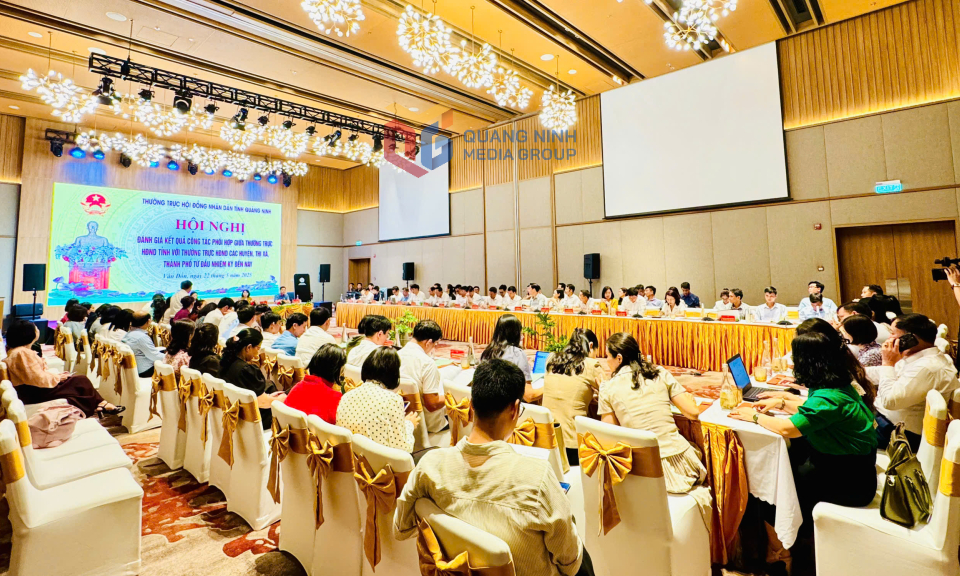 Quang cảnh hội nghị.