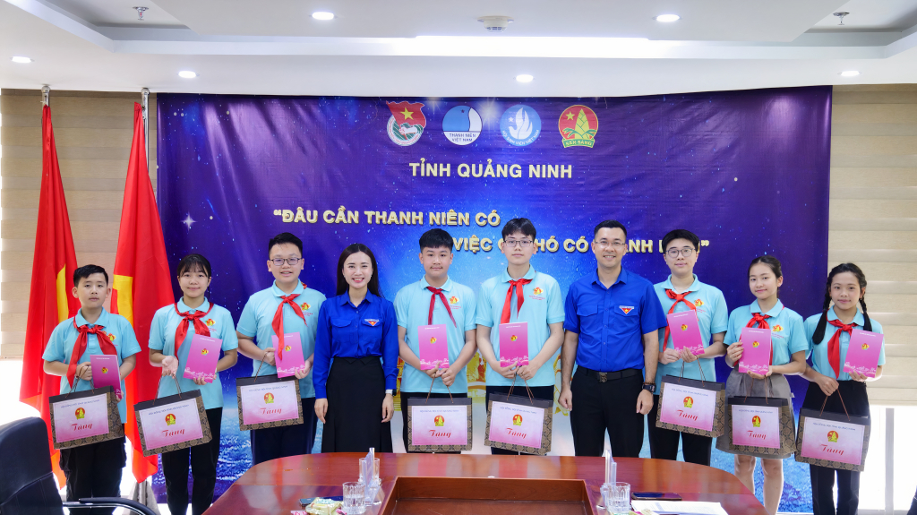Tỉnh Đoàn - Hội đồng Đội tỉnh tổ chức gặp mặt Đoàn đại biểu thiếu nhi tỉnh Quảng Ninh dự Đại hội Cháu ngoan Bác Hồ toàn quốc lần thứ X năm 2025.