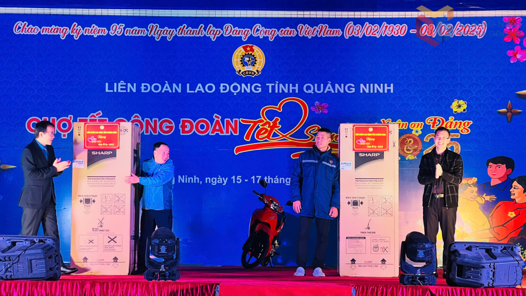 Ảnh với chú thích