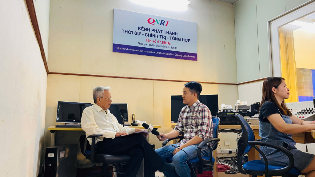 Ảnh với chú thích
