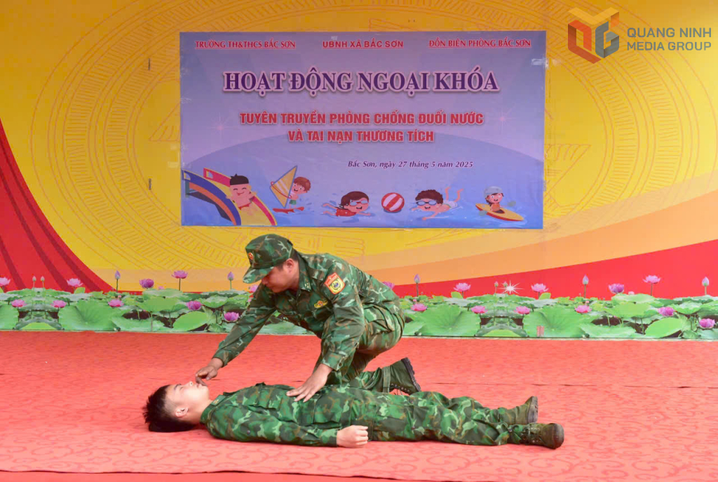 Hướng dẫn kỹ năng sơ cứu đuối nước cho học sinh