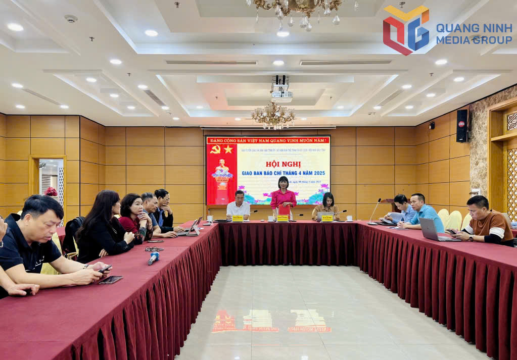 Ảnh với chú thích