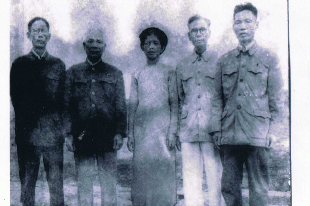 Ảnh với chú thích