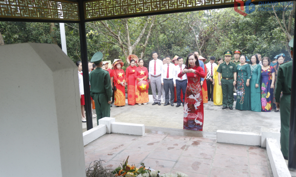 Lễ dâng hoa, dâng hương kỷ niệm 121 năm ngày sinh cố Tổng Bí thư Trần Phú (01/5/1904 - 01/5/2025)