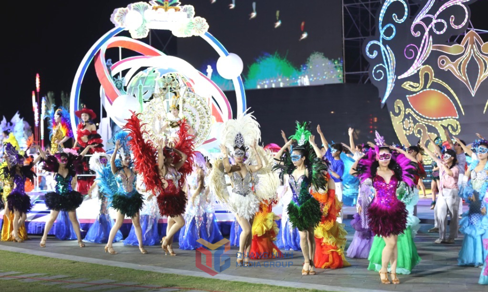  Carnaval Hạ Long 2025 - đại tiệc rực rỡ bên bờ di sản