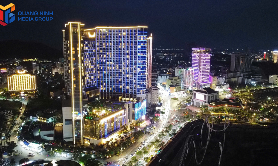 Doanh thu du lịch 3 ngày nghỉ lễ đạt gần 2.200 tỷ đồng